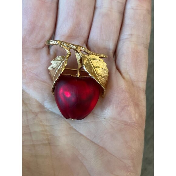 Vintage Napier Red Apple Jelly Belly Brooch With Gold Leaves - Picture 3 of 5